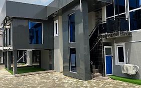 Glandov Suites